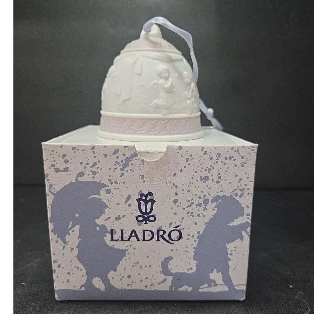 Lladró celebrate holidays